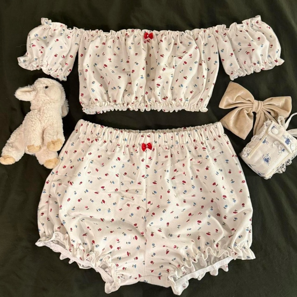 Handmade Floral Bloomer Set
